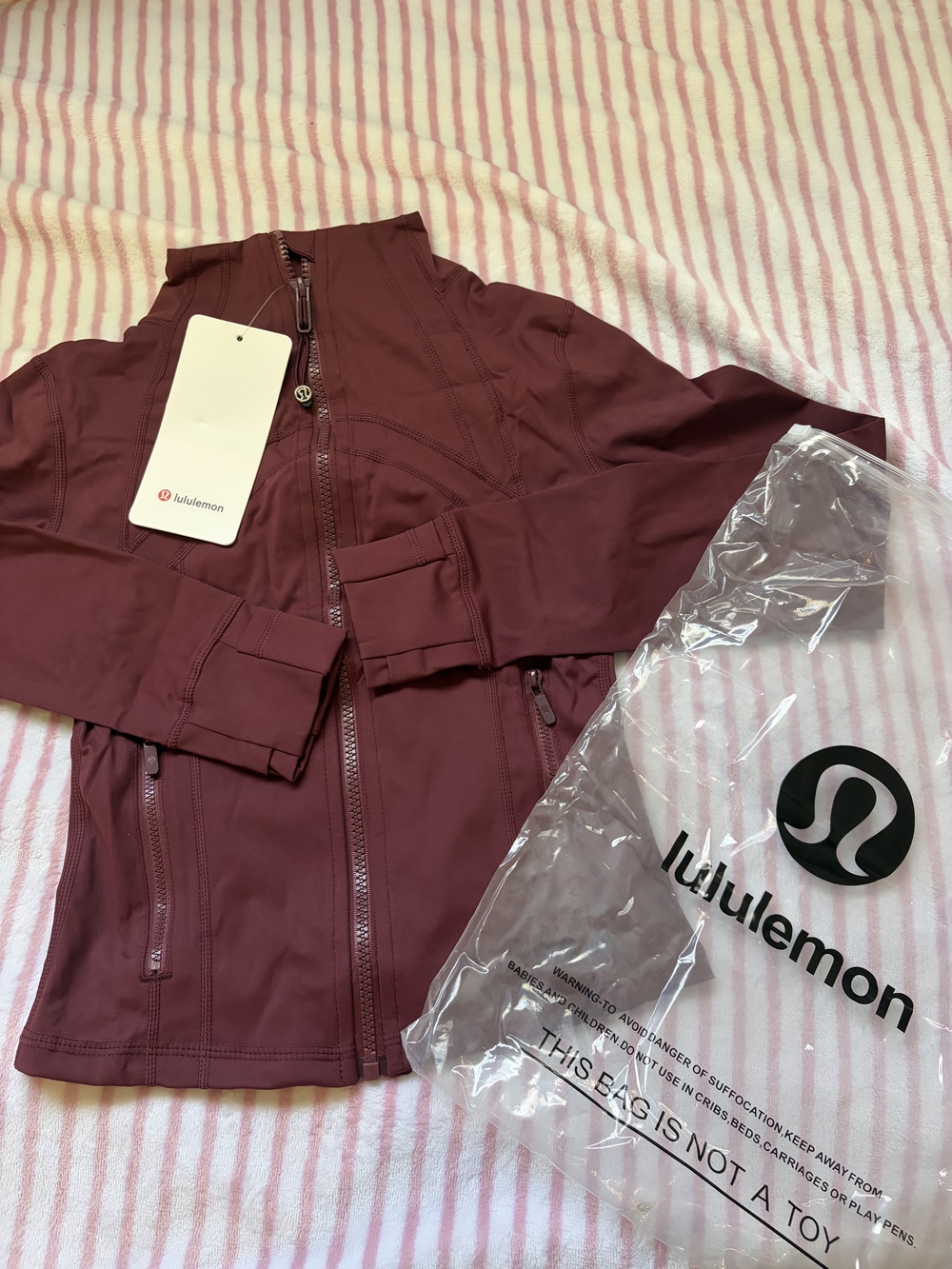 lululemon athletica Women's Burgundy Zip Jacket